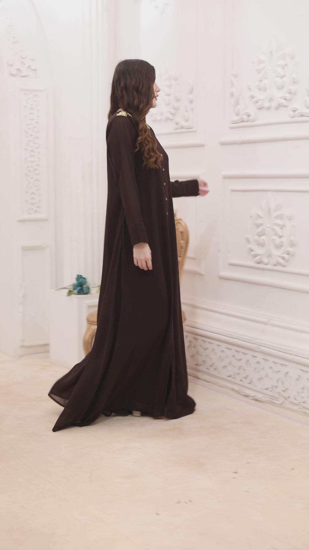 Brown Round-Neck Jalabiya with Pleated Cuffs and Buttons